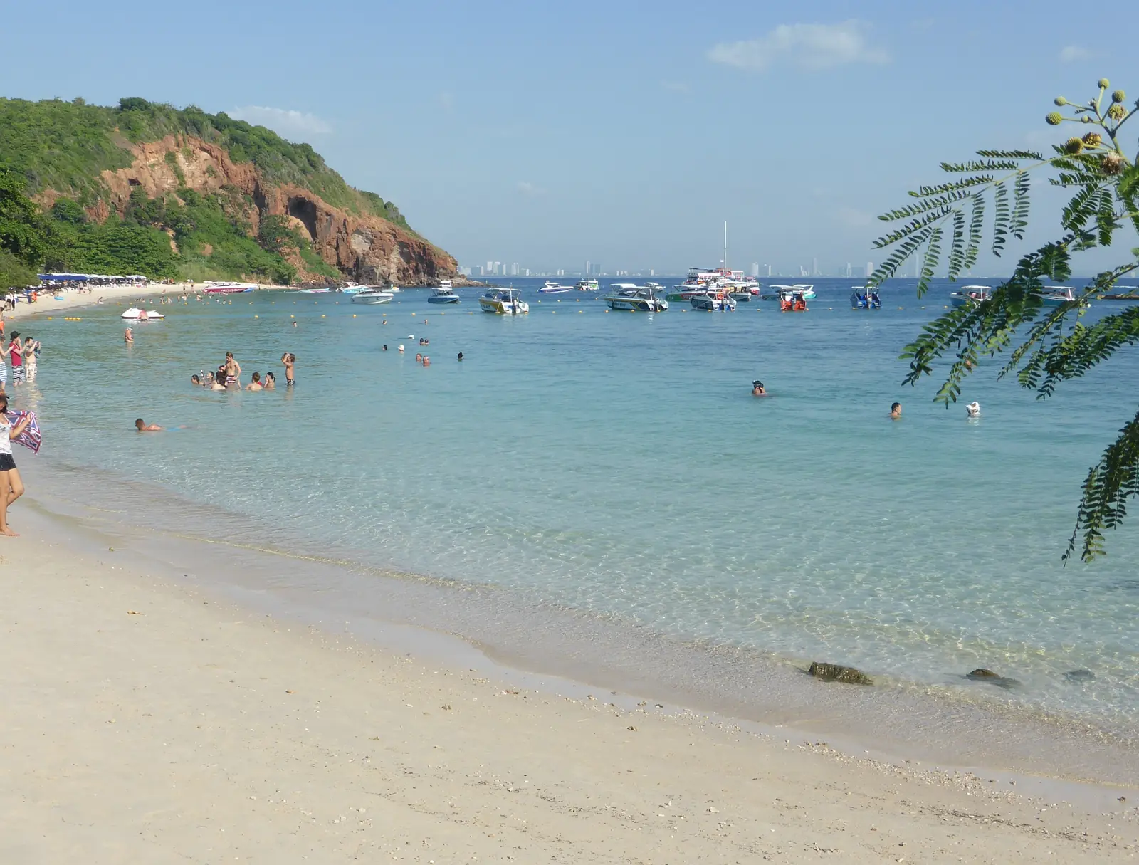 Clear water and sand on a Koh Larn beach