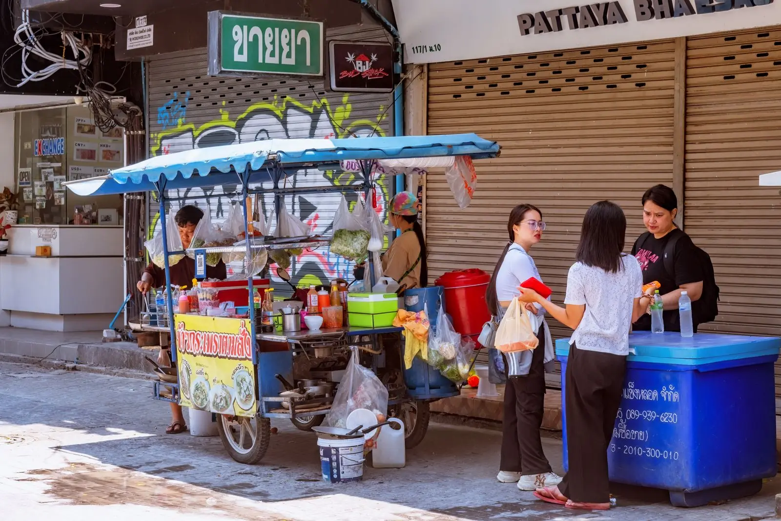 A food stall on a Pattaya street in daylight