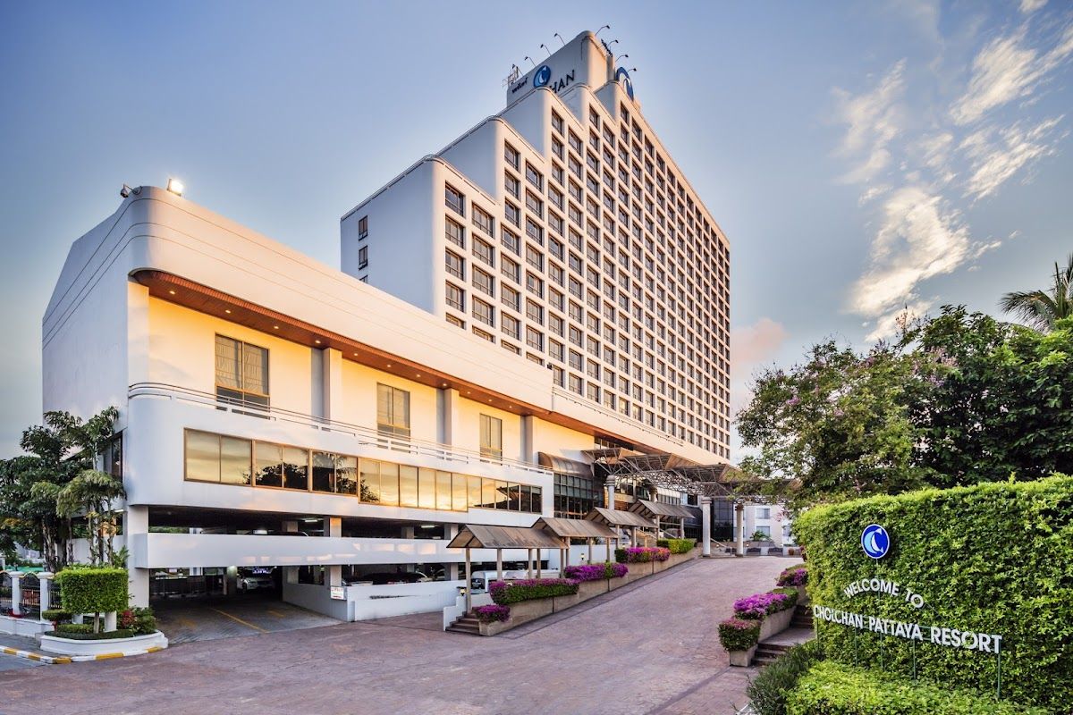 Pattaya Beach Resort exterior in Central Pattaya
